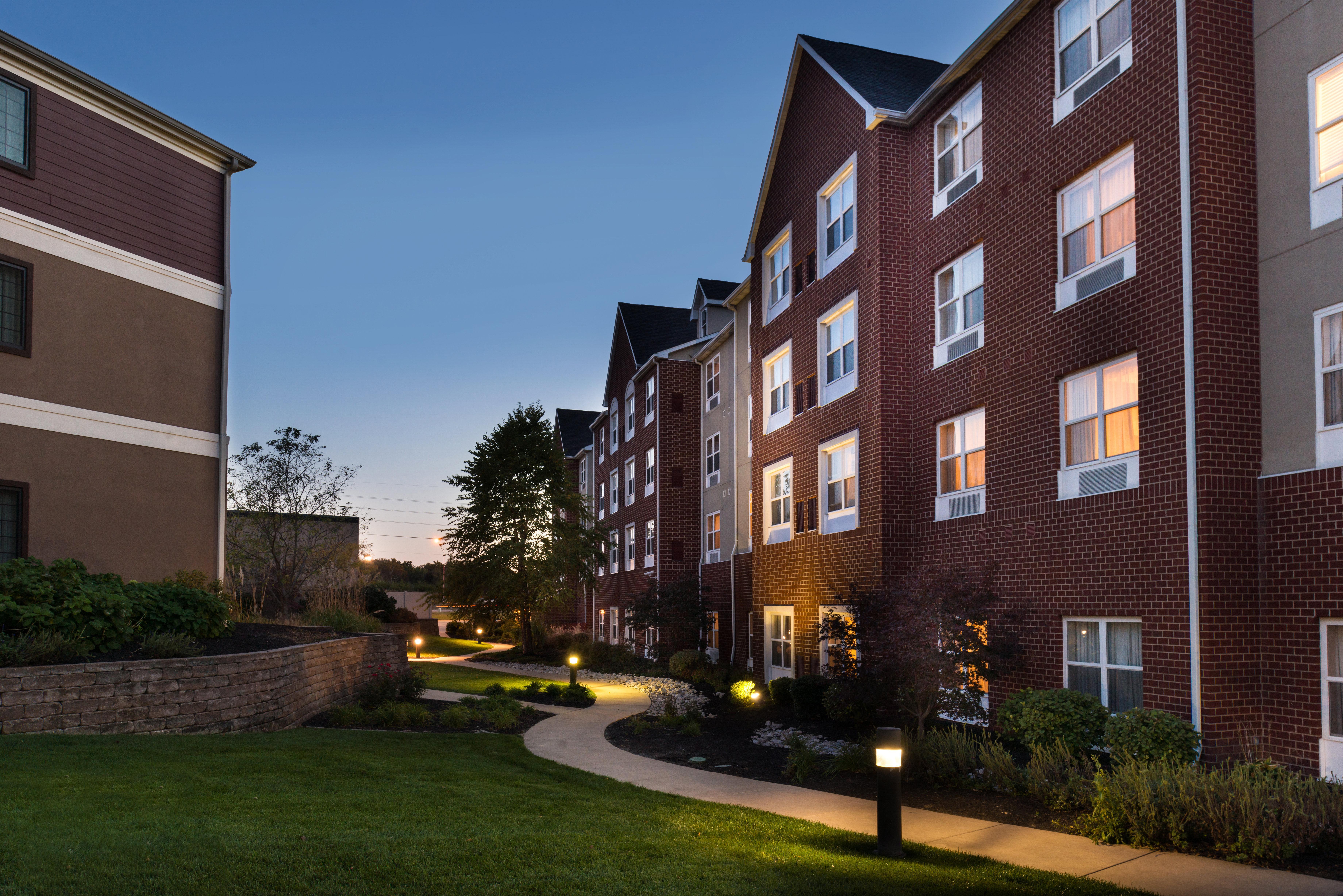 Holiday Inn Express Hotel & Suites St. Louis West-O'Fallon By Ihg Buitenkant foto