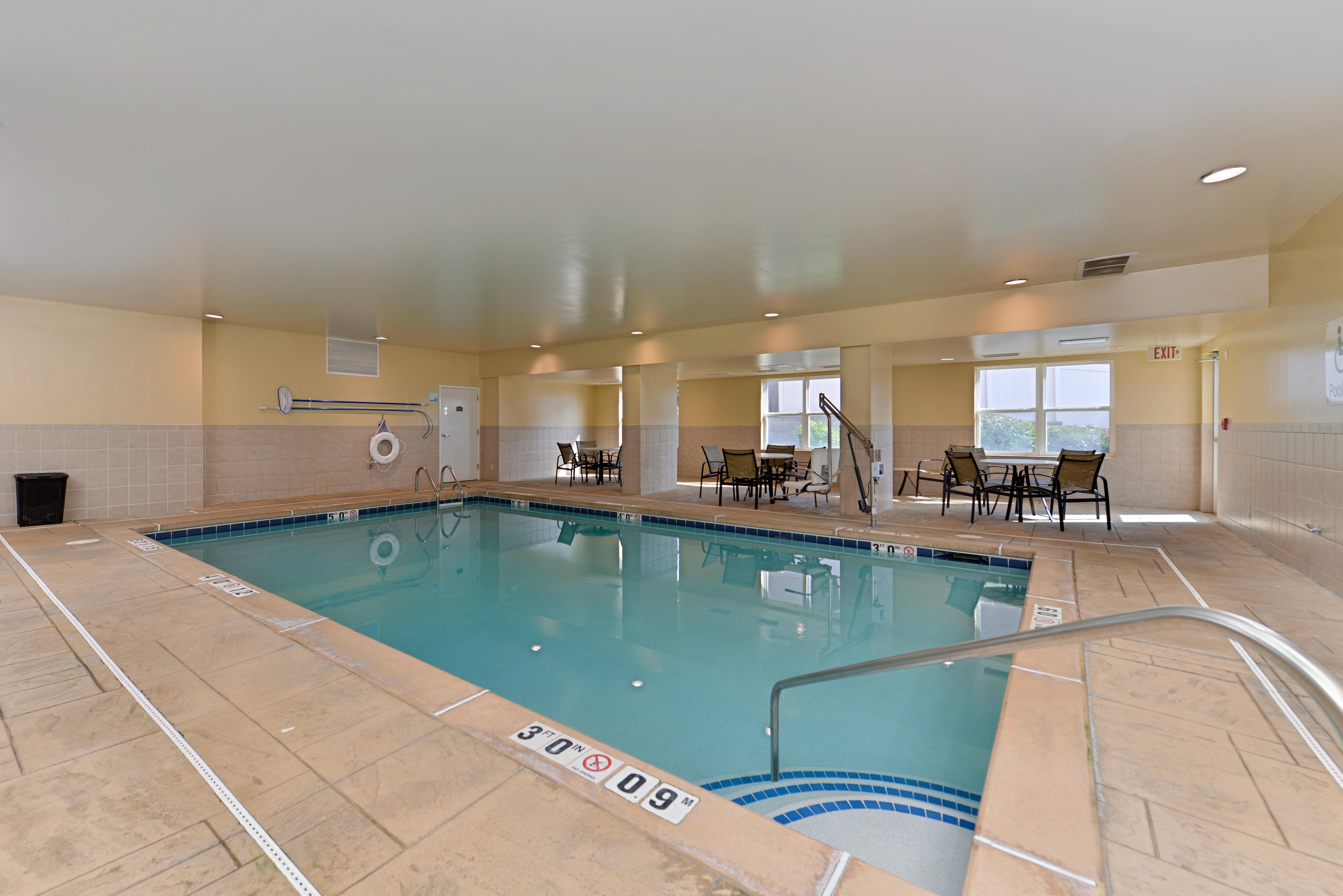 Holiday Inn Express Hotel & Suites St. Louis West-O'Fallon By Ihg Buitenkant foto