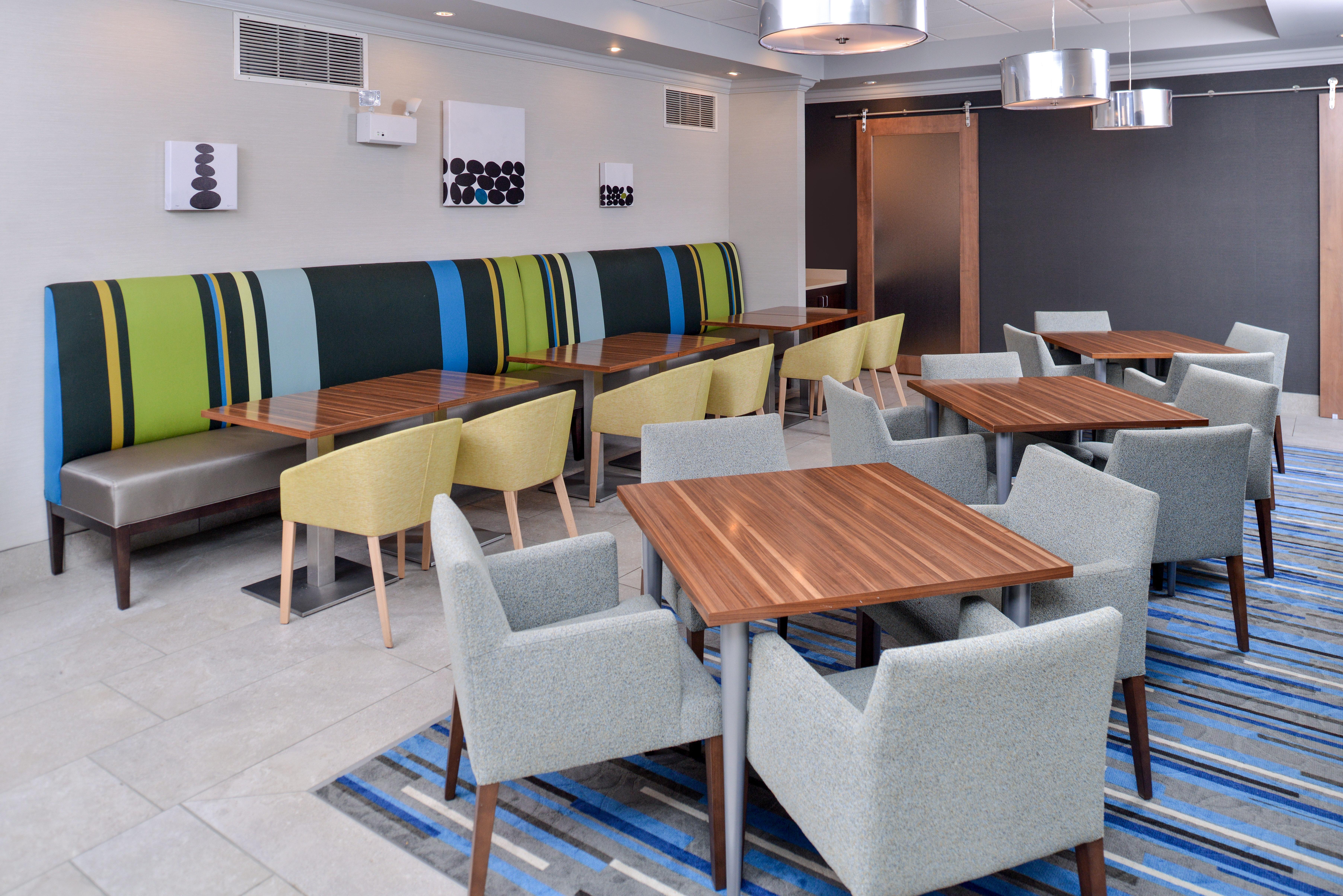 Holiday Inn Express Hotel & Suites St. Louis West-O'Fallon By Ihg Buitenkant foto