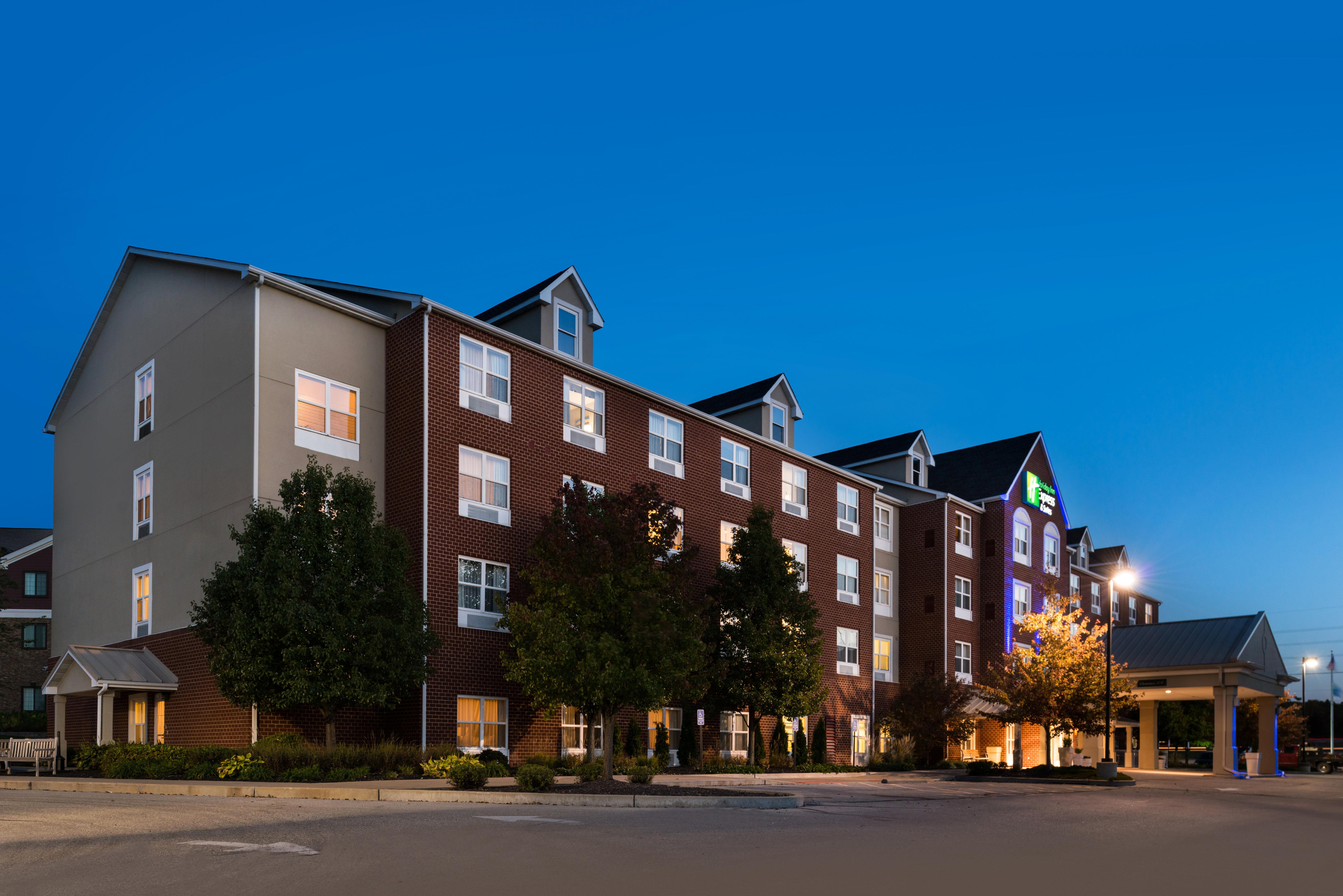 Holiday Inn Express Hotel & Suites St. Louis West-O'Fallon By Ihg Buitenkant foto