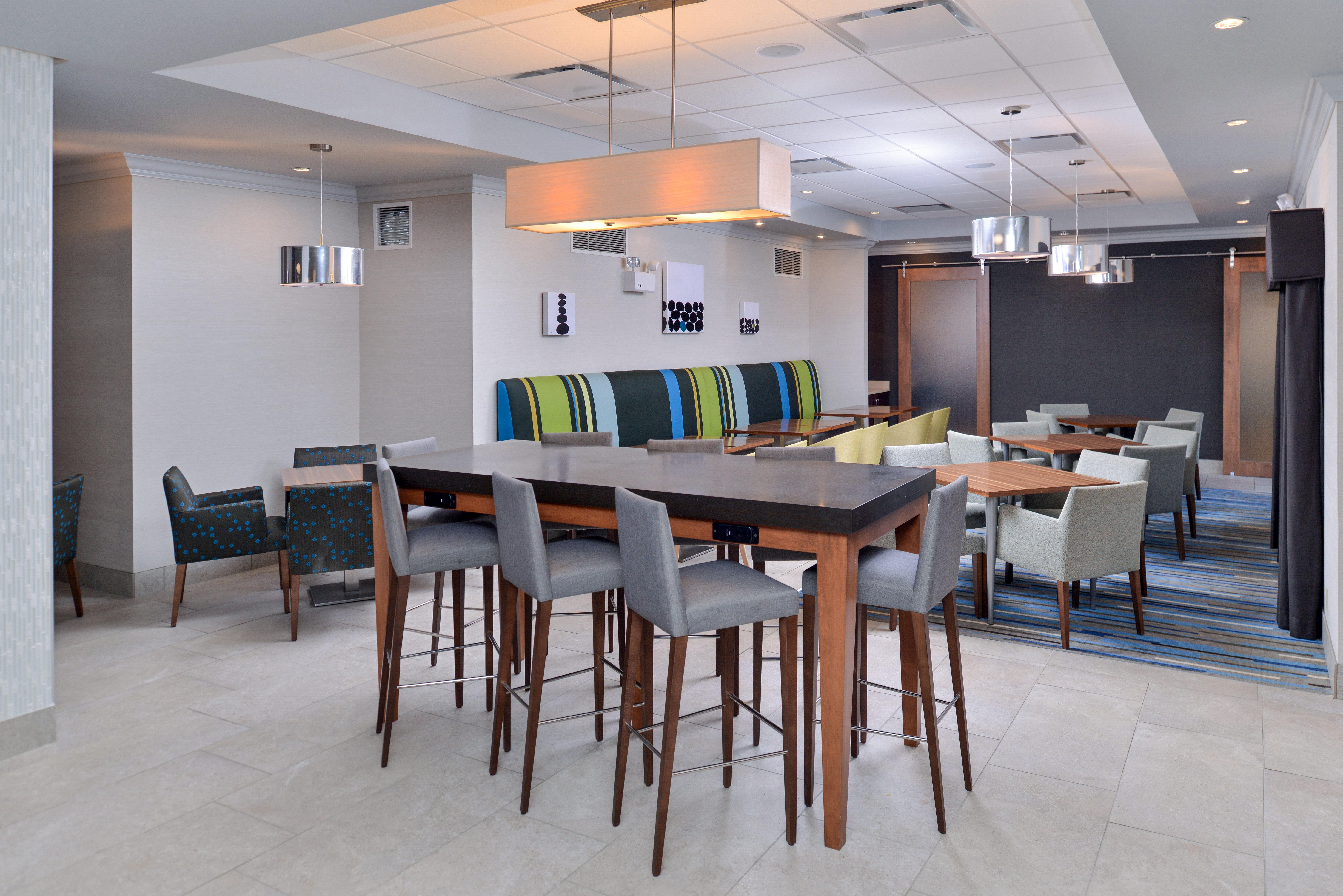 Holiday Inn Express Hotel & Suites St. Louis West-O'Fallon By Ihg Buitenkant foto